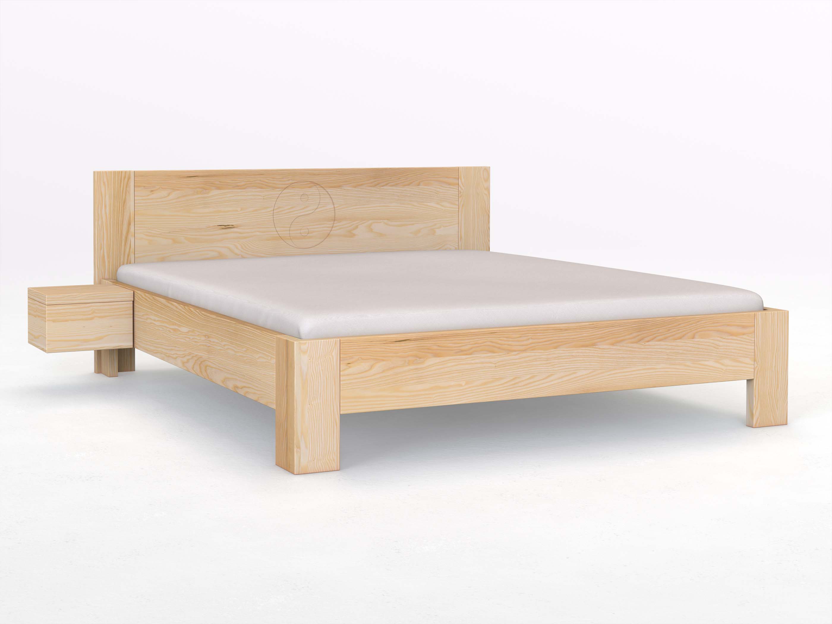 Eschenbett „Alois“ mit 2 Nachttischen und der Gravur „Yin Yang“