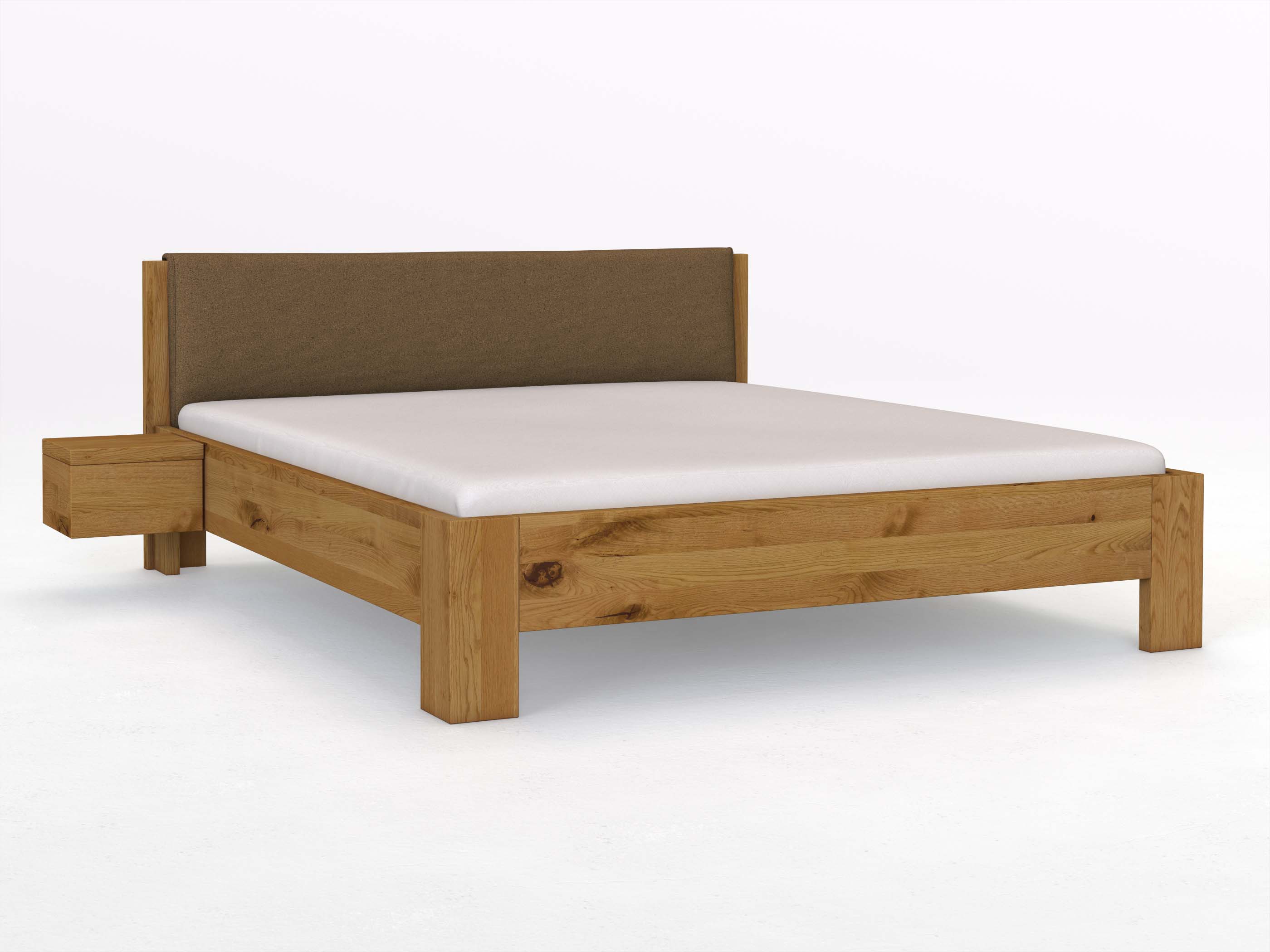 Wildeichenbett „Alois“ in 180 x 200 cm mit zwei Nachttische und Stoffkopfteil - Stoff: Schafschurwolle „Loden“ in der Farbe Zimtrinde