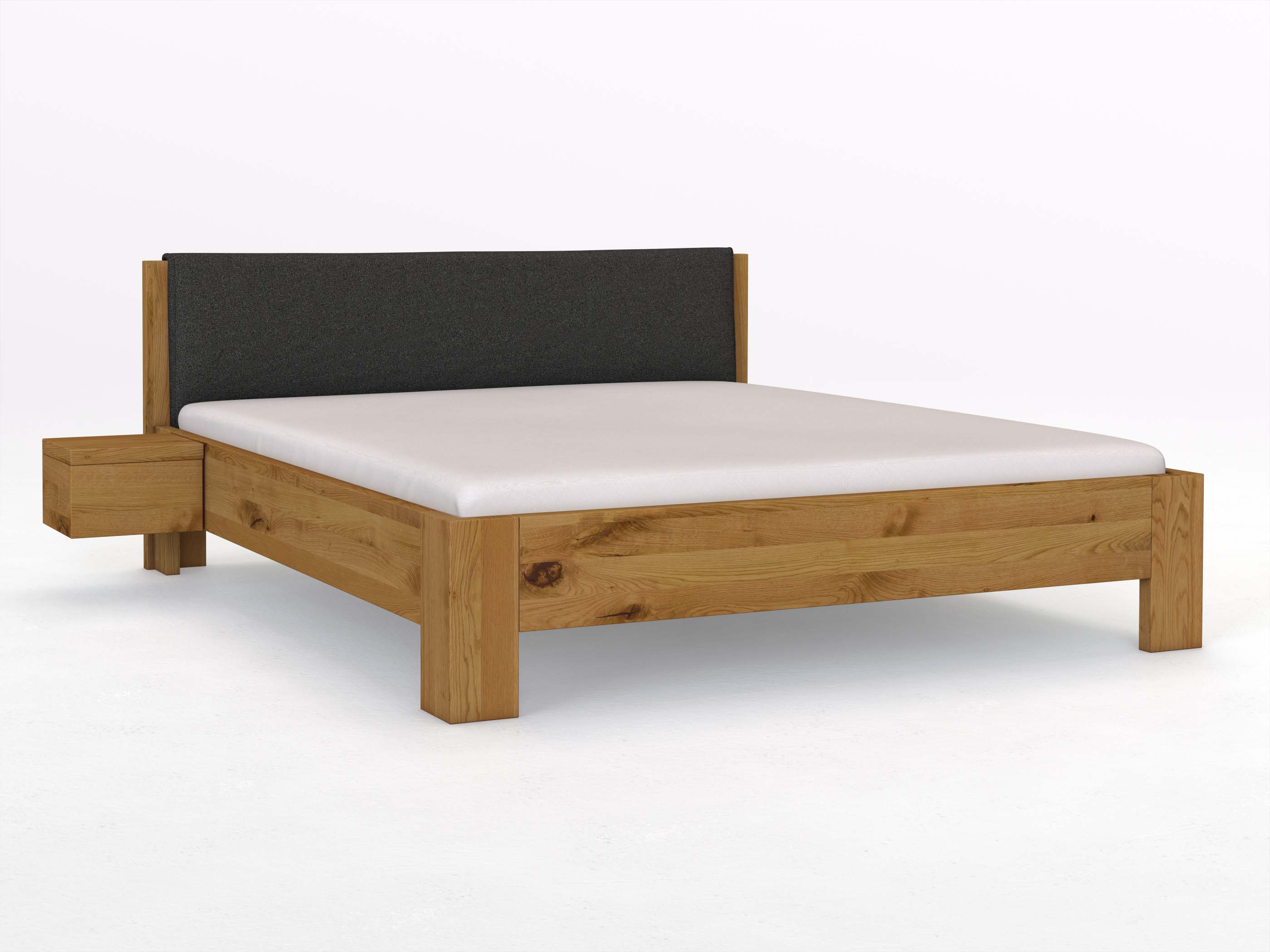 Wildeichenbett „Alois“ in 180 x 200 cm mit zwei Nachttische und Stoffkopfteil - Stoff: Schafschurwolle „Loden“ in der Farbe Anthrazit