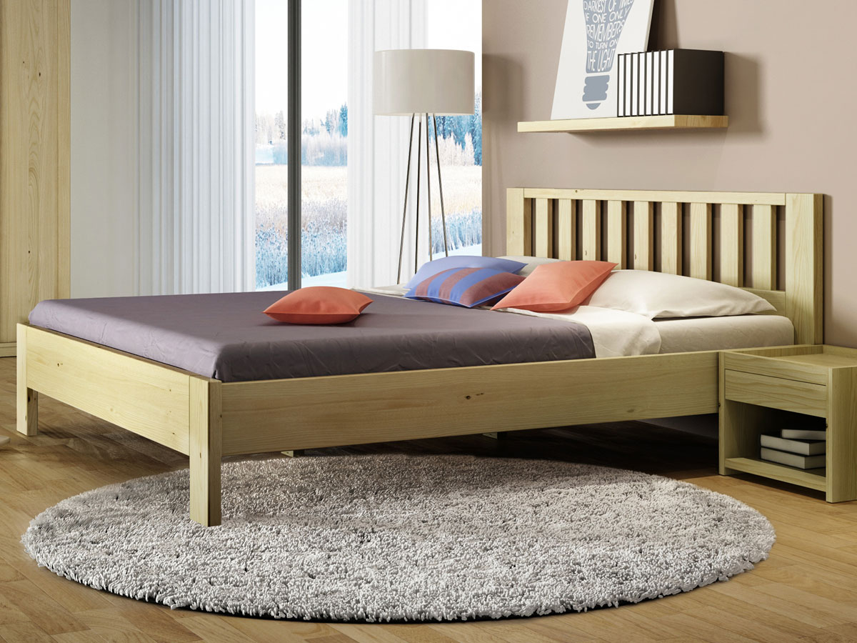 Schlafzimmer mit Kastanienbett „Bernhard“