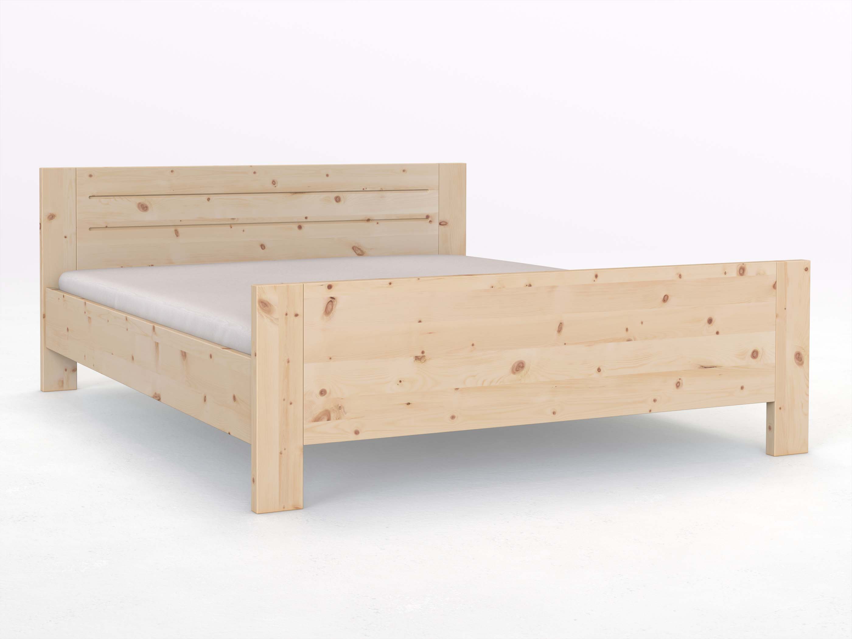 Zirbenbett „Bianca“ in 180 x 200 cm mit erhöhtem Fußteil und der Gravur „Doppellinie“