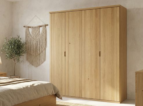 Eichenschrank Hell „Egon“, 4-türig, Höhe 220 cm, Griffausführung „Lukas“