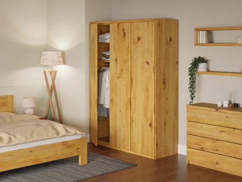 Wildeichenschrank „Egon“, 3-türig, Höhe 220 cm, Griffausführung „Patrizia“, Inneneinrichtung: A