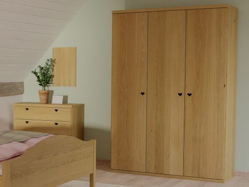 Eichenschrank Hell „Romana“, 3-türig, Höhe 220 cm, Griffausführung „Heidi“, Inneneinrichtung: A