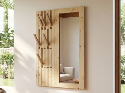 Wandgarderobe aus Zirbenholz