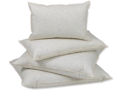 Unsere 3-Kammer-Daunenkissen sind in 4 verschiedenen Größen erhältlich. 