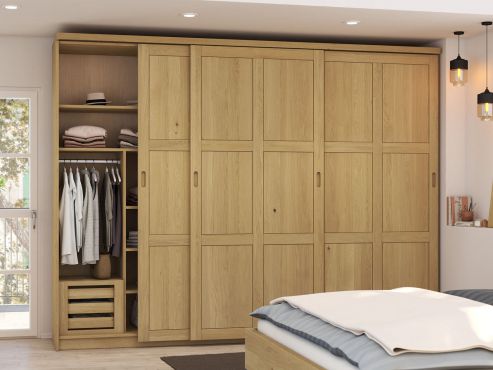 Schiebetürenschrank „Enzian" aus Eiche Hell, 3-türig breit, Höhe 233 cm