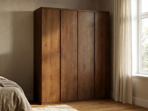 Buchenschrank Dunkel „Valentin“, 4-türig, Höhe 220 cm, Griffausführung „Patrizia“, Inneneinrichtung: A 