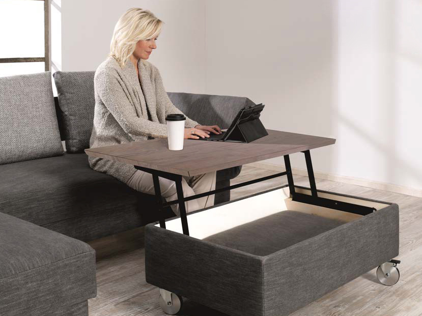 Hocker-Tisch „Stellan“ mit praktischer Klapp-Funktion.