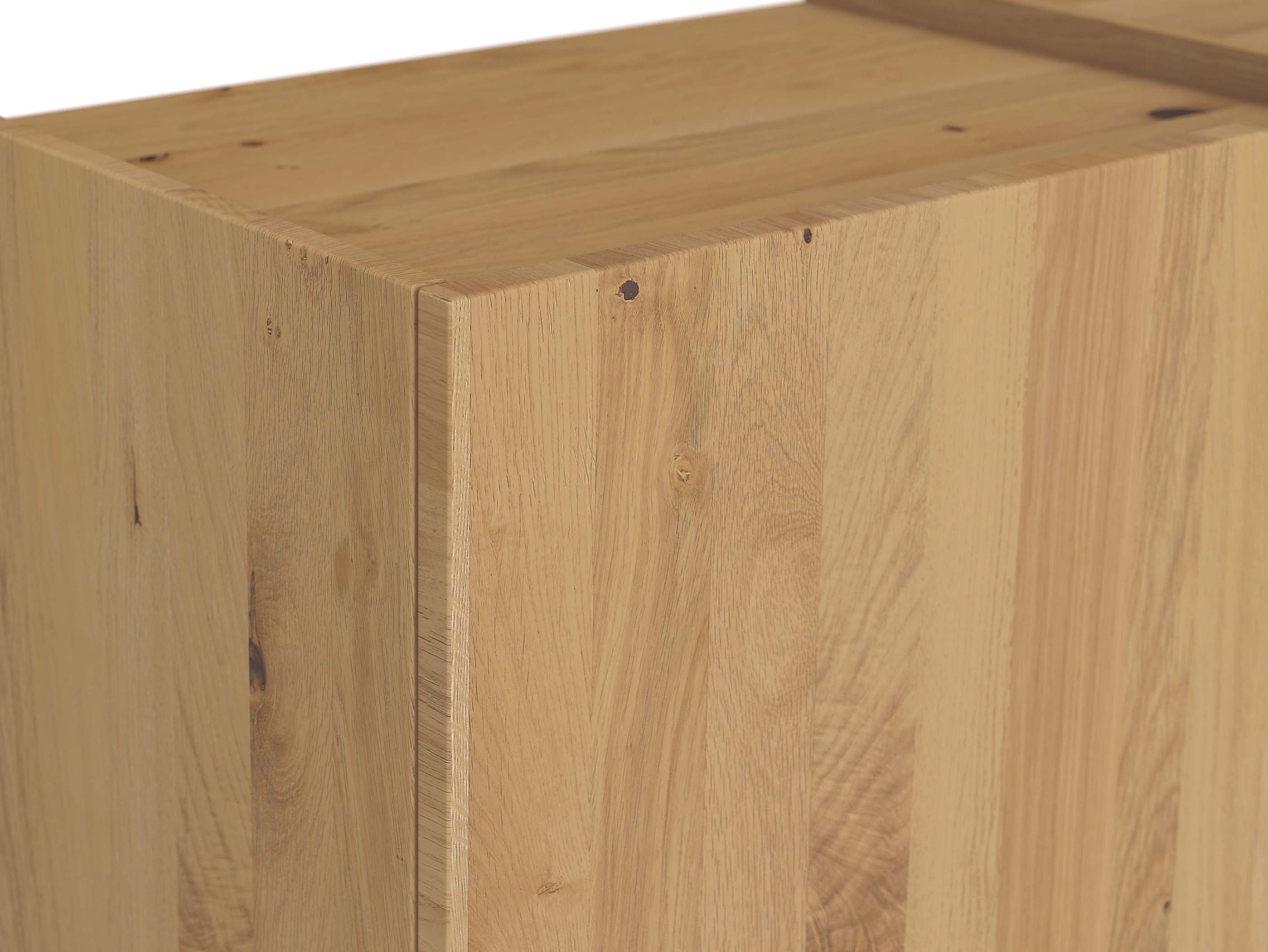 Wildeichenschrank Hell „Ludwig“ Detail
