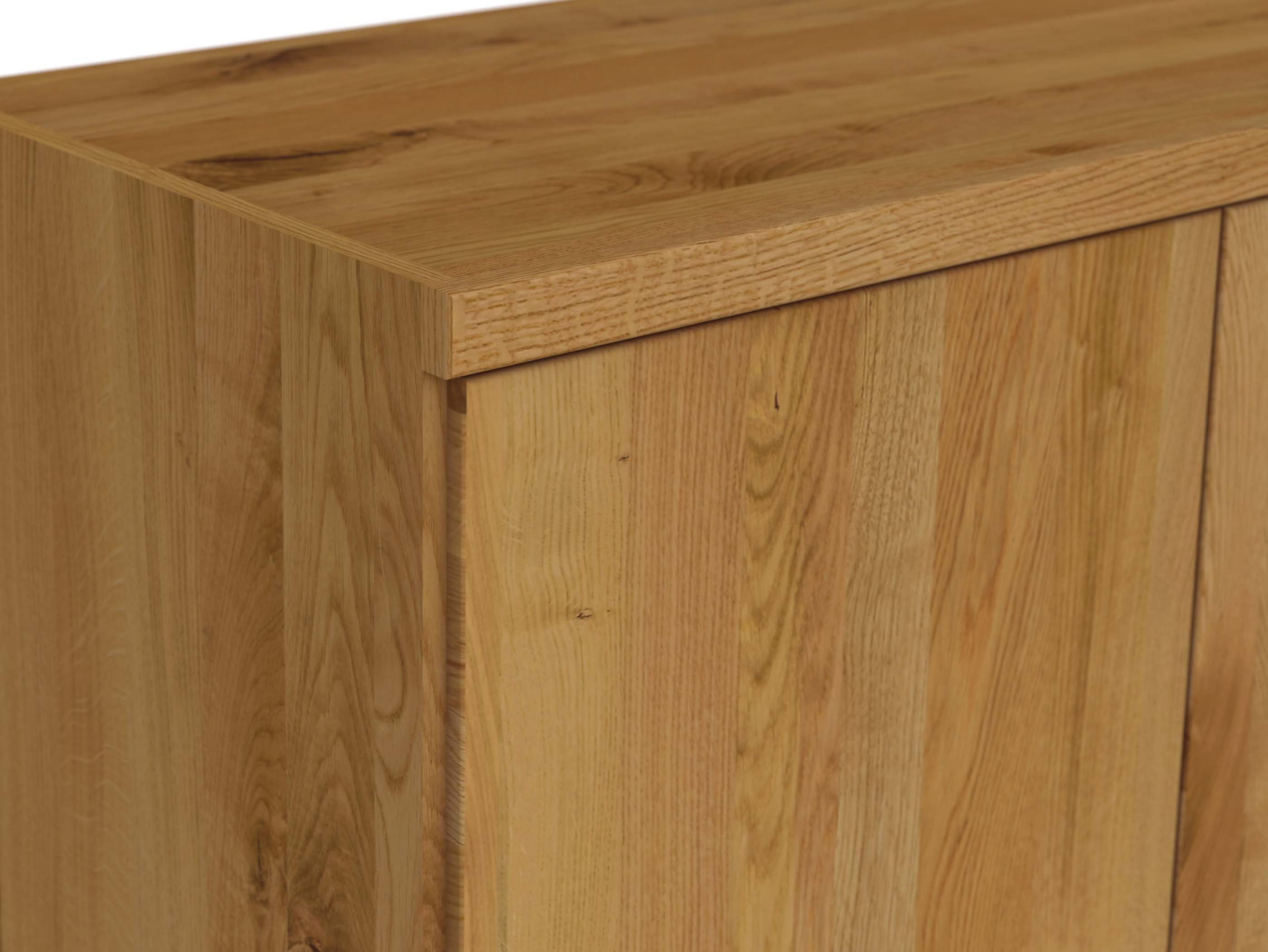 Wildeichenschrank „Romana“ Detail