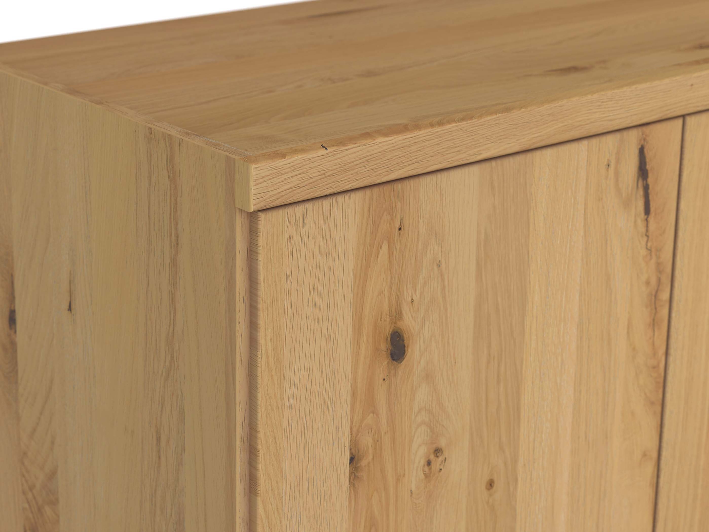 Wildeichenschrank Hell „Romana“ Detail