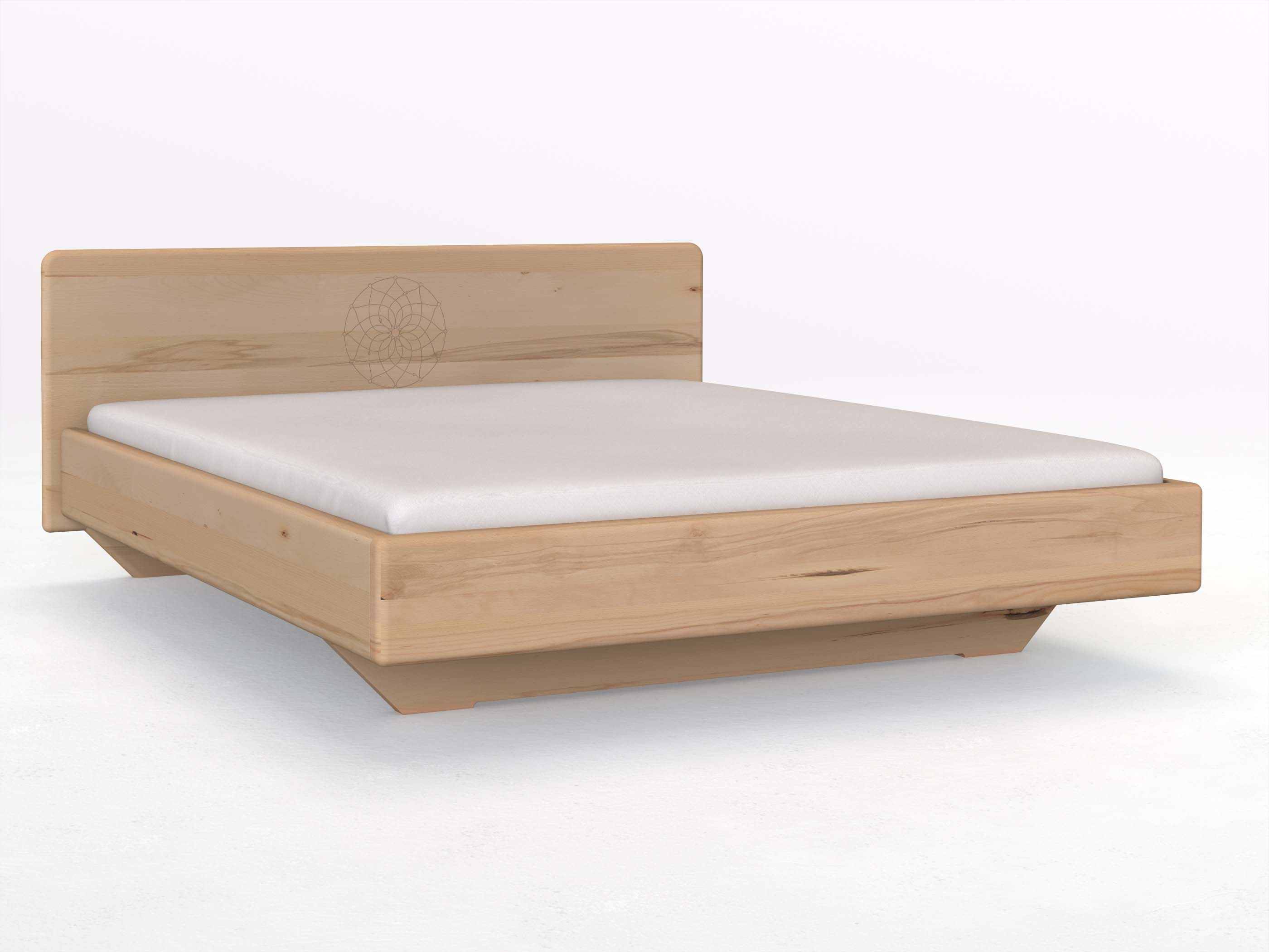 Buchenbett „Valentina“ mit der Gravur „Traumfänger“