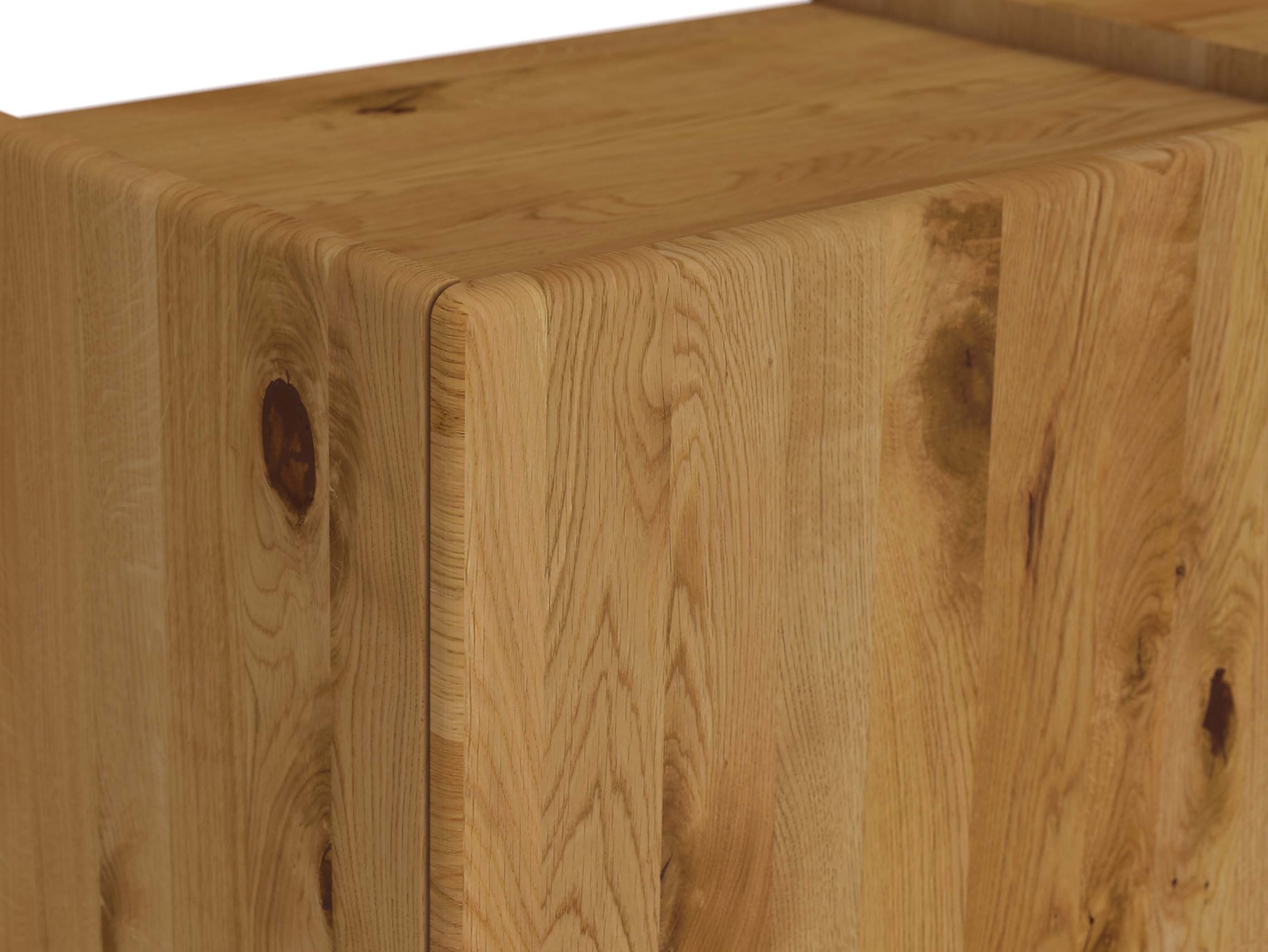 Wildeichenschrank „Viktor“ Detail